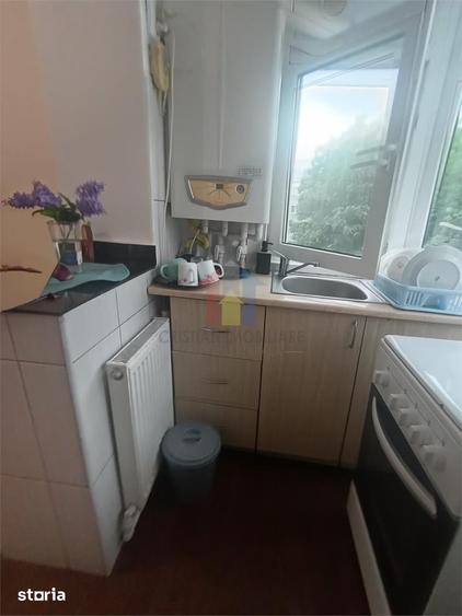 Garsonieră în Școlilor