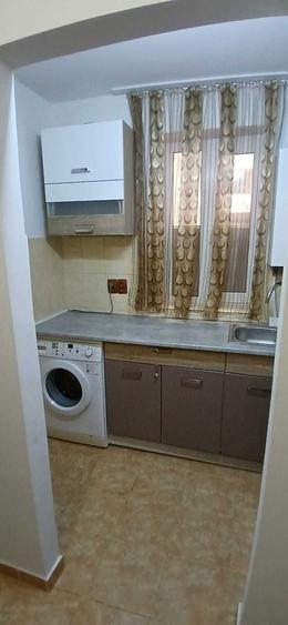 Apartament de inchiriat langa scoala 7,et 1 ,toate utilitatile - 4