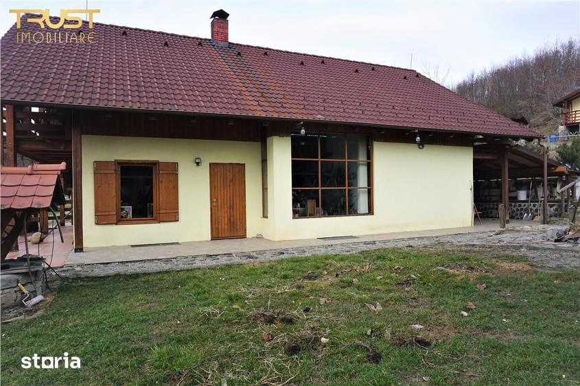 Casă cu 4 camere cu Teren 10423 Mp în Josenii Bârgăului
