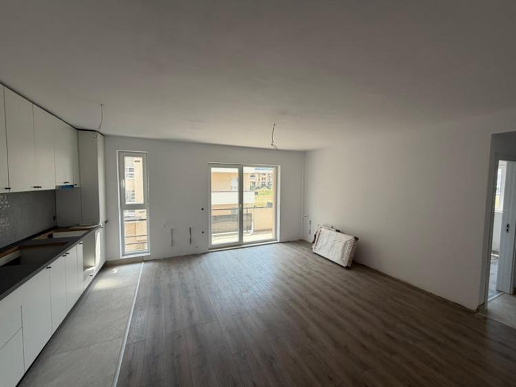 Apartament cu 2 camere semidecomandat în Florești — fotografia 3