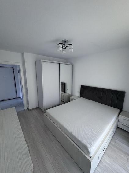 Apartament cu 2 camere decomandat în Exterior Vest
