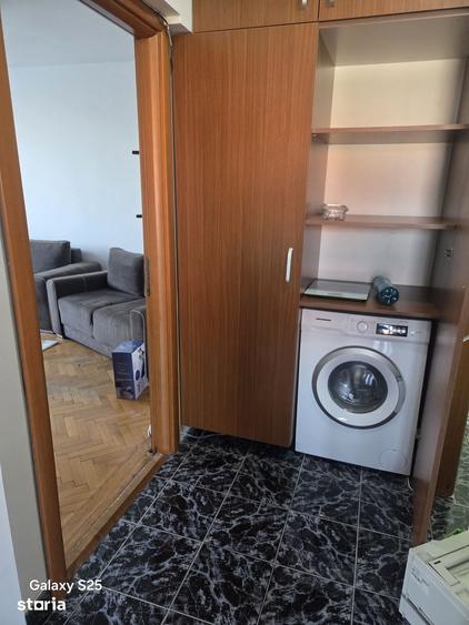 Apartament cu 2 camere decomandat în Berceni