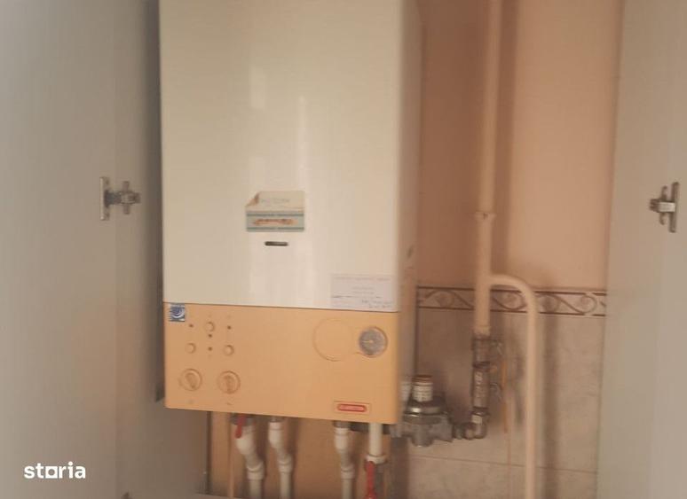 Apartament cu 3 camere în Calea Romanului