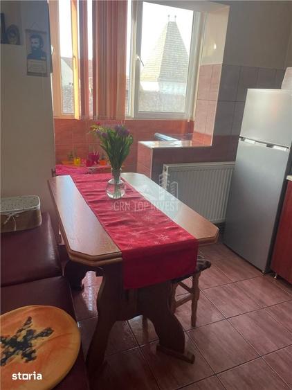 Apartament cu 2 camere decomandat în Trei Stejari