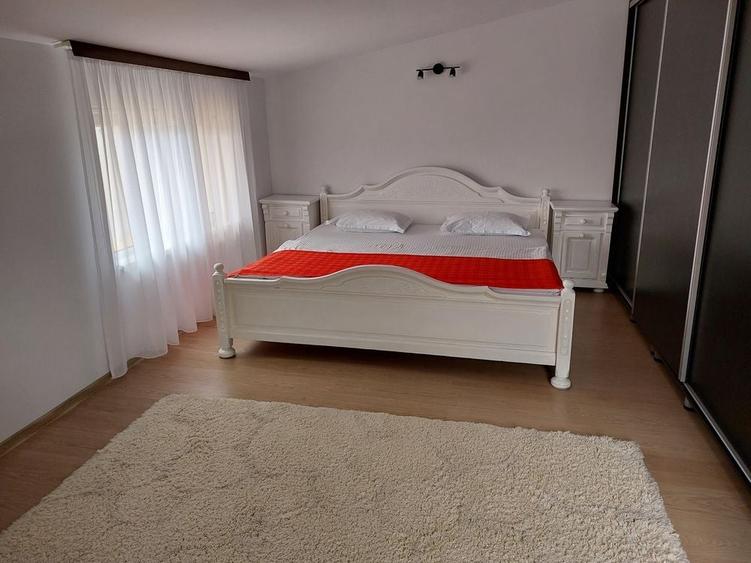 Casă cu 4 camere în Nord