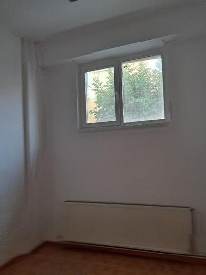 Spațiu comercial, 110 mp în Vitrometan