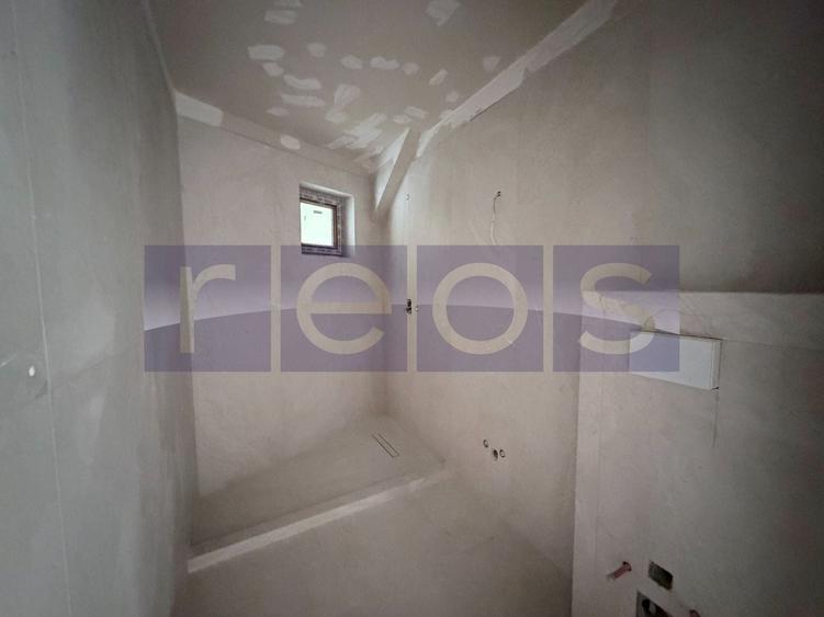 Apartament cu 4 camere în Dămăroaia