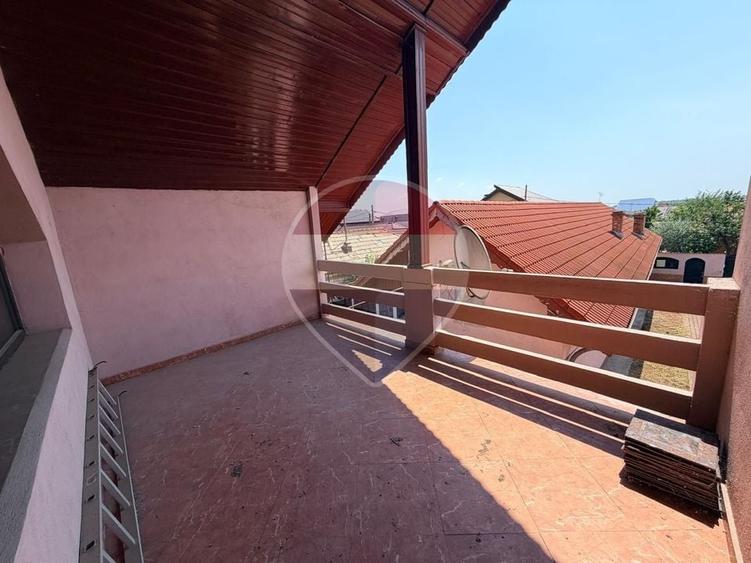 Casă individuală cu 4 camere cu Teren 460 Mp în Brestei