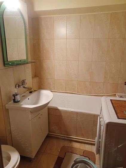 Apartament cu 3 camere decomandat în Ultracentral
