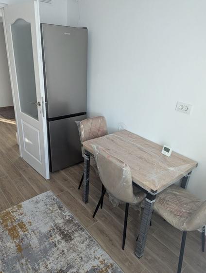 Apartament cu 2 camere decomandat în Nicolina