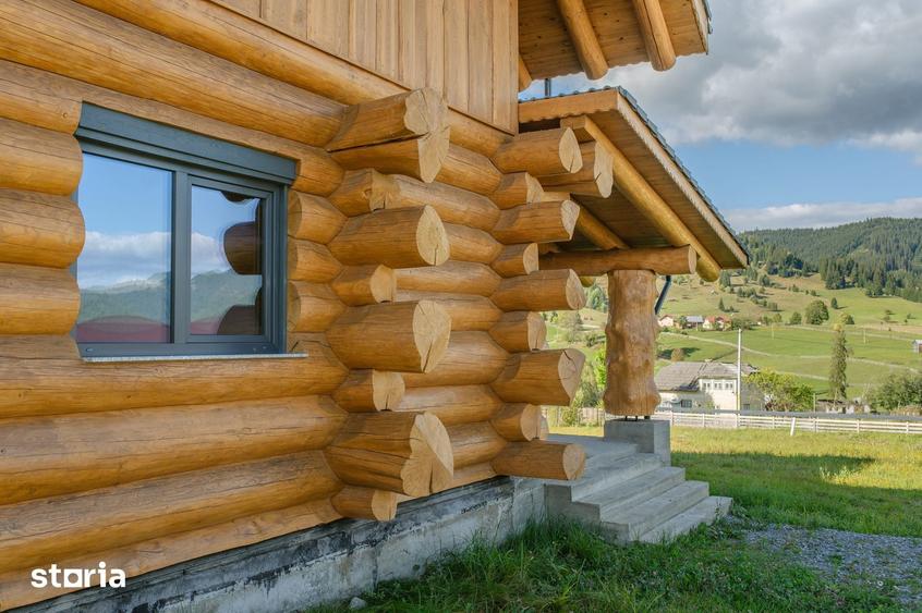 Casă cu 4 camere cu Teren 2440 Mp în Coșna