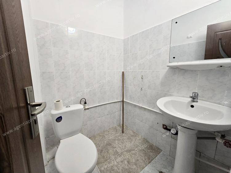 Apartament cu 4 camere decomandat în Port