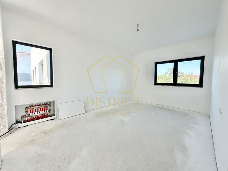 Duplex cu 4 camere cu Canalizare în Giroc