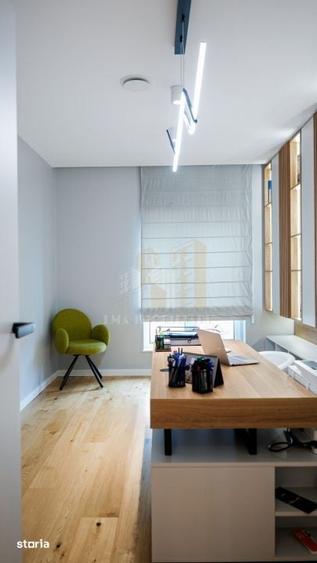 Casă cu 5 camere cu Teren 425 Mp în Stupini