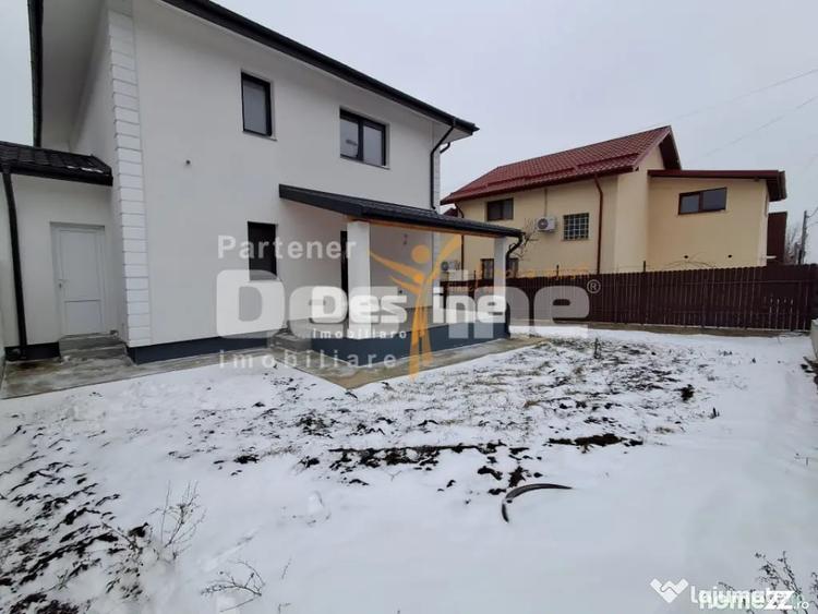 Casă cu 4 camere cu Teren 325 Mp în Valea Adâncă