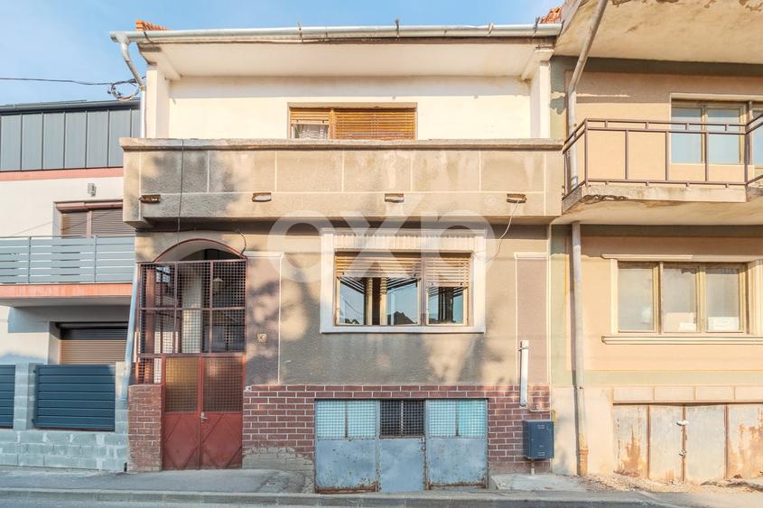 Casă individuală cu 4 camere cu Canalizare în Dealuri Oradea