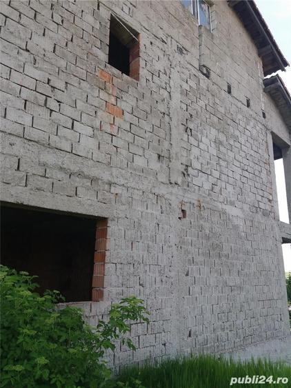 Casă cu 6 camere cu Teren 5000 Mp în Baldovinești