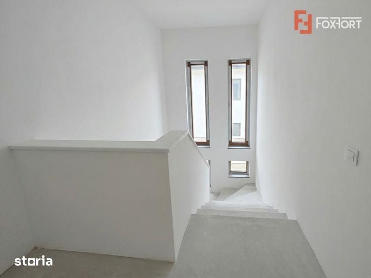 Casă cu 4 camere cu Teren 300 Mp în Giroc