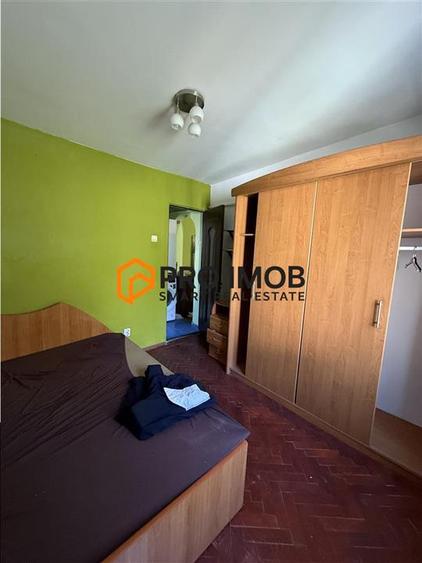 Apartament cu 2 camere semidecomandat în Micro 14
