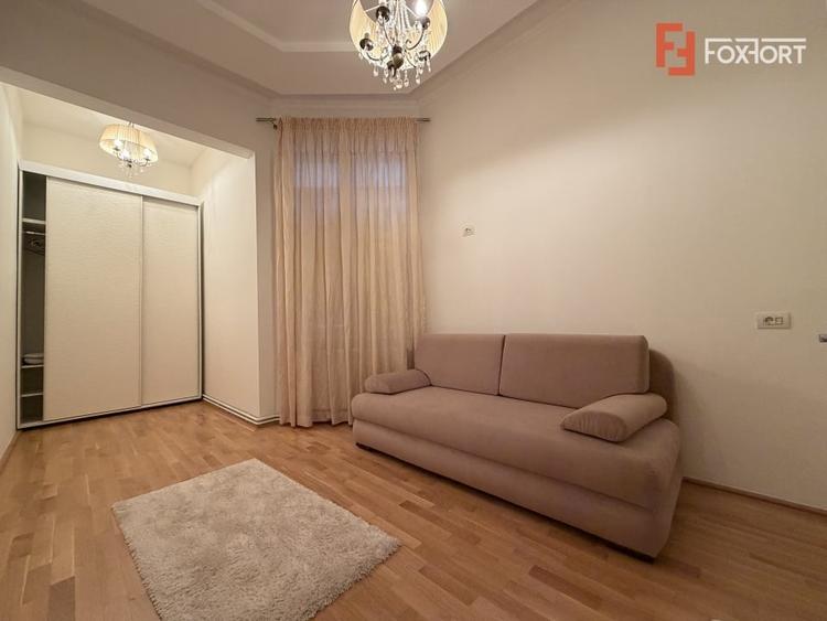Apartament cu 3 camere decomandat, mobilat în Fabric