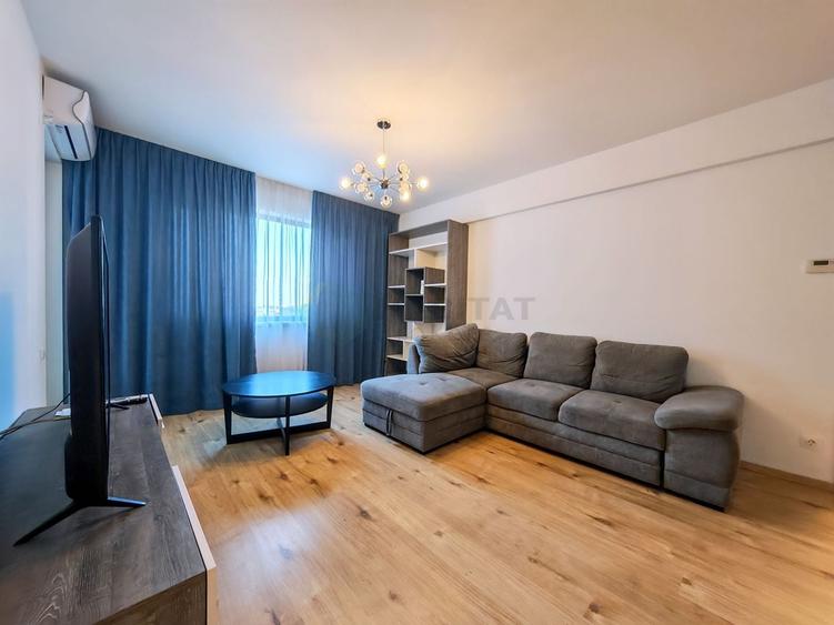 Apartament cu 3 camere decomandat, mobilat în Băneasa