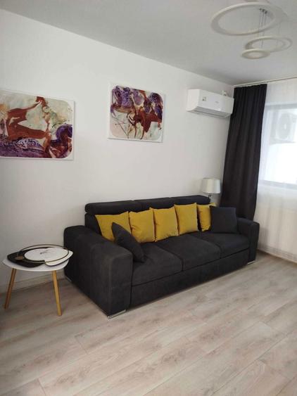 Apartament cu 2 camere decomandat în Cățelu