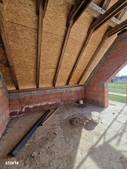 Casă cu 4 camere cu Teren 750 Mp în Coltău