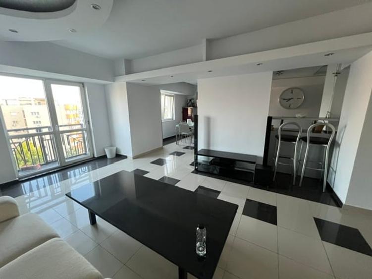 Apartament cu 4 camere decomandat în Unirii