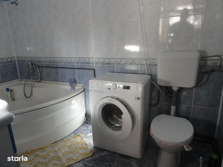 Casă cu 4 camere cu Teren 1278 Mp în Micălaca