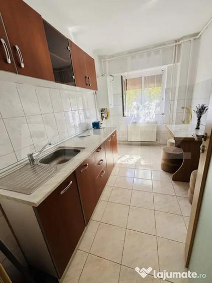 Apartament cu 2 camere semidecomandat în Astra
