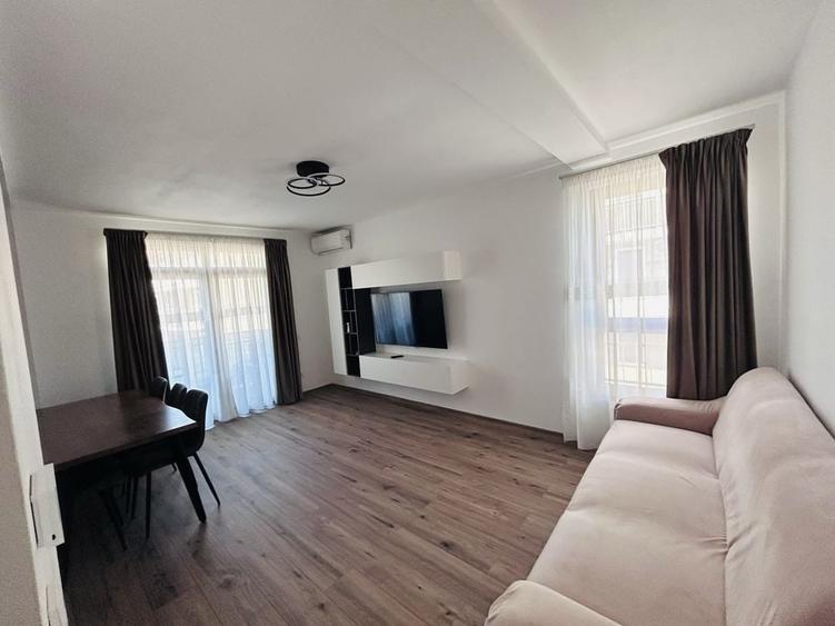 Apartament cu 3 camere decomandat în Ciarda Roșie