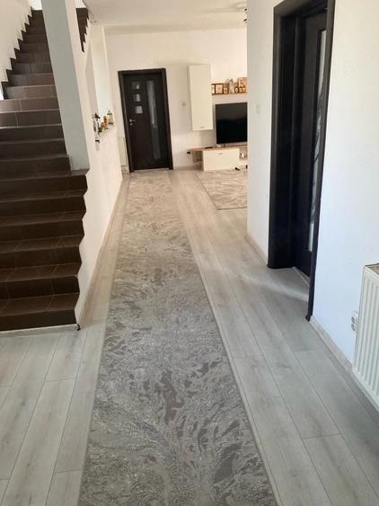 Casă cu 4 camere cu Teren 902 Mp în Central