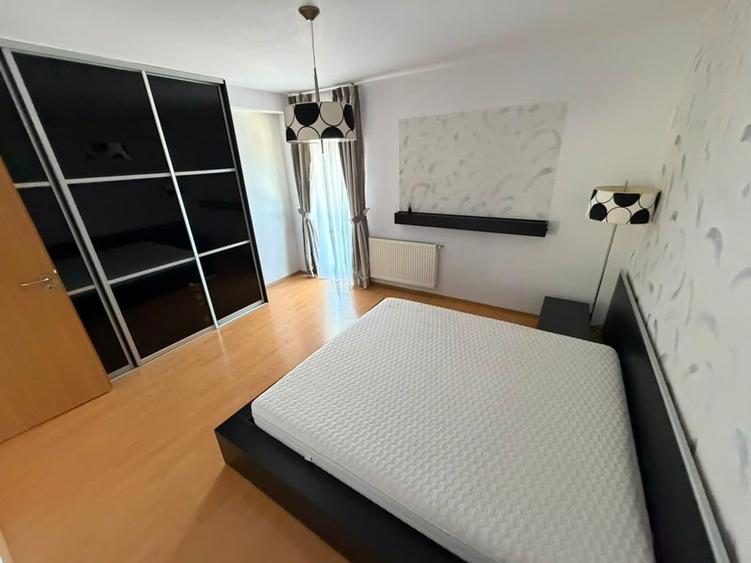 Apartament cu 3 camere decomandat în Nord