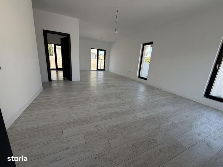 Casă cu 4 camere cu Teren 705 Mp în Central