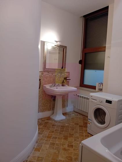 Apartament cu 4 camere semidecomandat în Floreasca