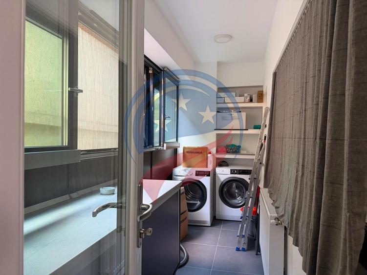Apartament cu 3 camere decomandat, mobilat în Calea Severinului