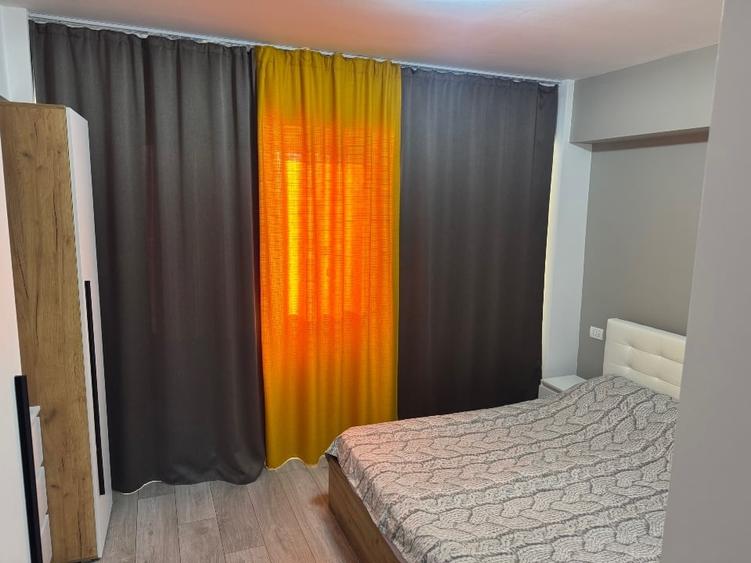 Apartament cu 2 camere decomandat, mobilat în Central