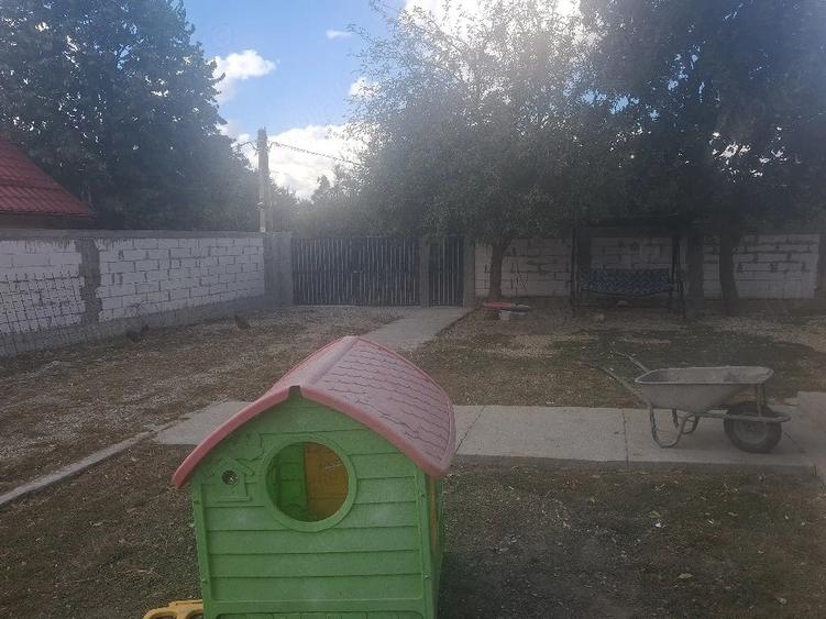 Casă cu Teren 1500 Mp în Orbeasca
