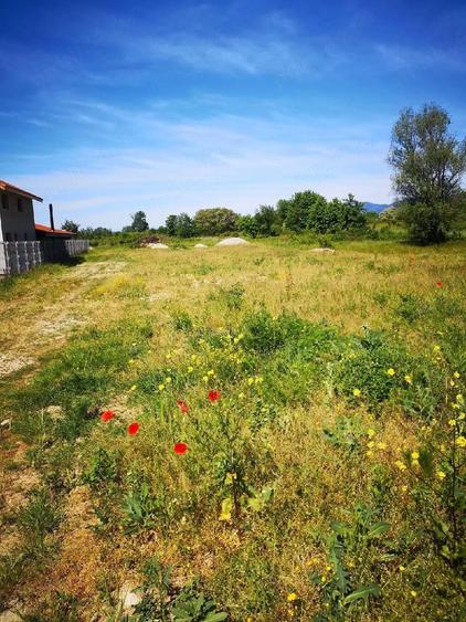 Teren de 2700 mp, în Lelești