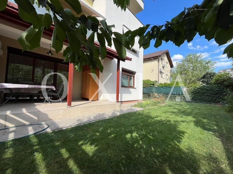 Apartament cu 3 camere semidecomandat, mobilat în Dumbrăvița