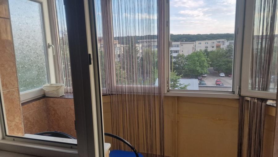 Apartament cu 2 camere decomandat în Găvana