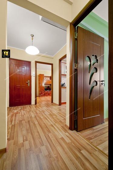 Apartament cu 2 camere decomandat în Micro 17