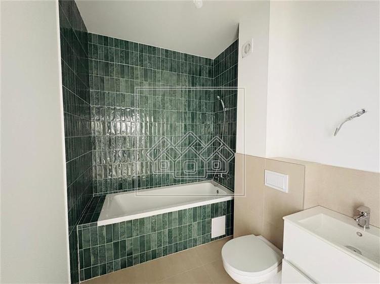 Apartament cu 2 camere decomandat în Exterior Vest