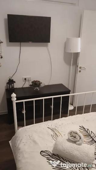 Garsonieră decomandată în Clăbucet