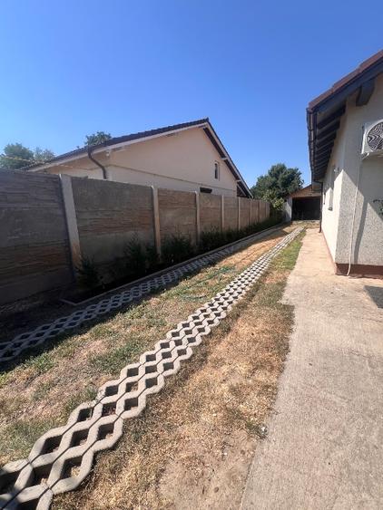Casă individuală cu 4 camere cu Teren 440 Mp în Sânmihaiu Român