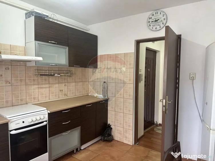 Apartament cu 2 camere semidecomandat în Mărăței