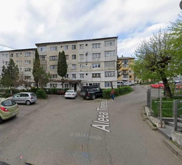 Apartament cu 2 camere semidecomandat în Fălticeni