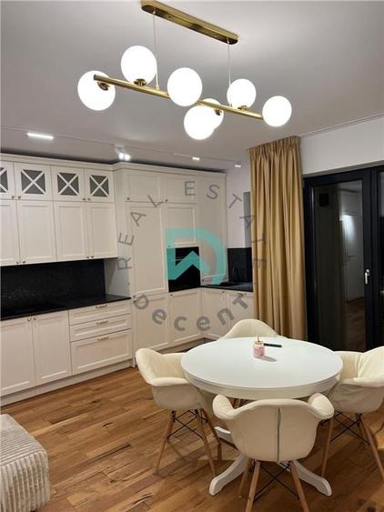 Apartament cu 3 camere semidecomandat, mobilat în Noua