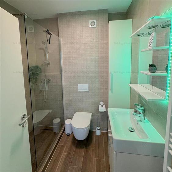 Apartament cu 2 camere decomandat, mobilat în Tractorul