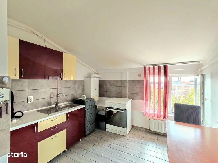 Apartament cu 2 camere decomandat în Spitalul Județean